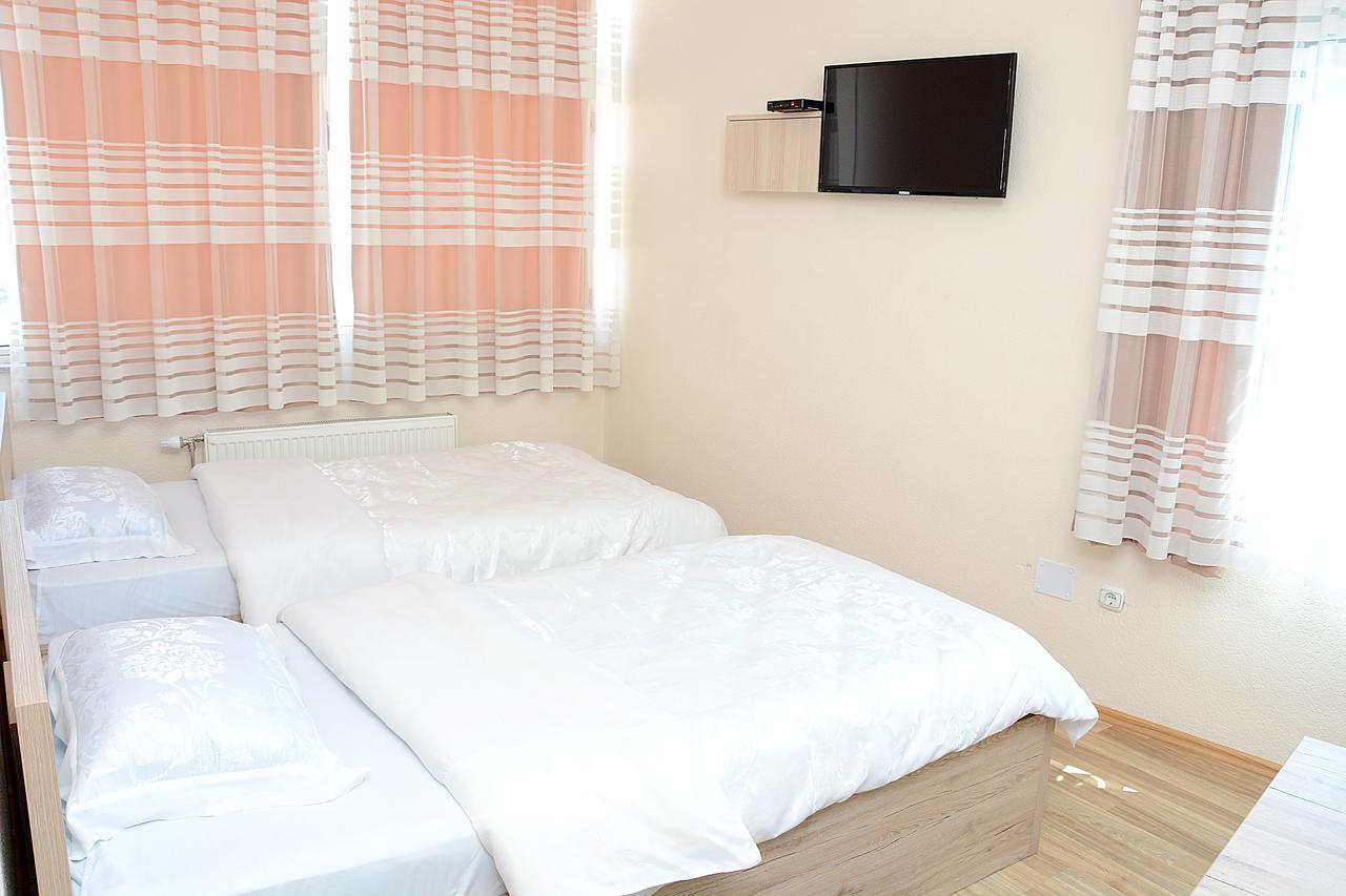 Bolero Hotel Ferizaj Zewnętrze zdjęcie