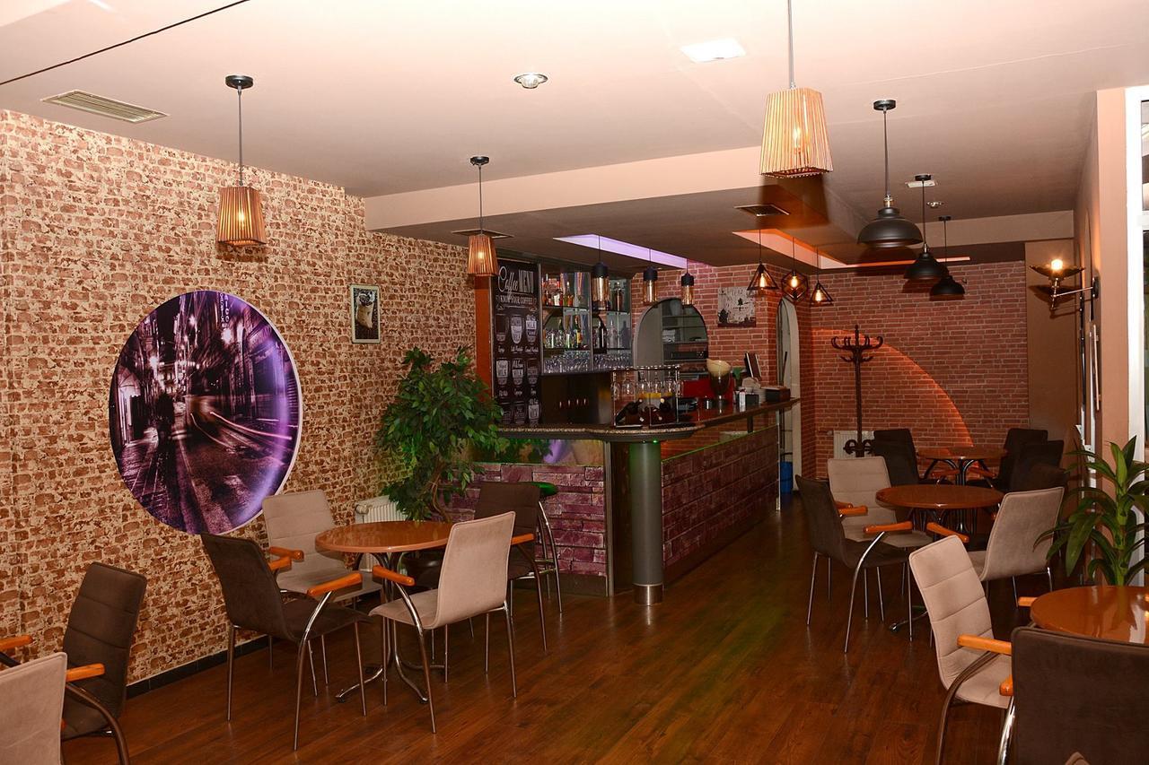 Bolero Hotel Ferizaj Zewnętrze zdjęcie